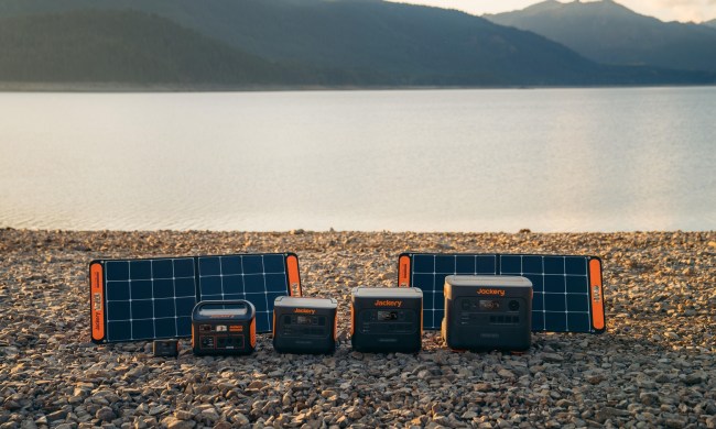 Jackery portable power stations lined up next to SG 100 Plus